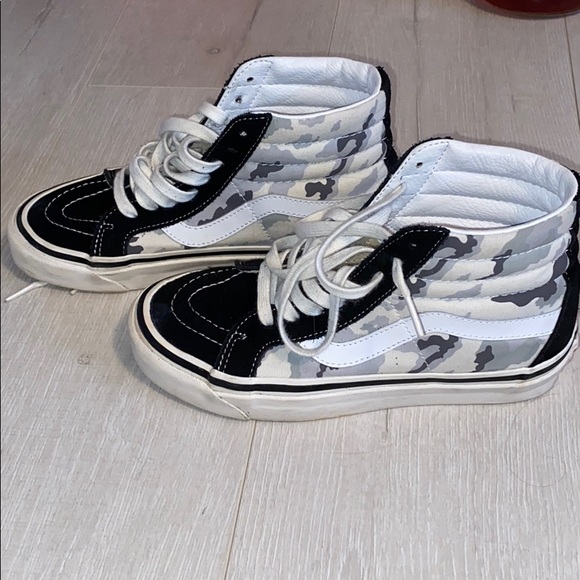 vans camo high tops